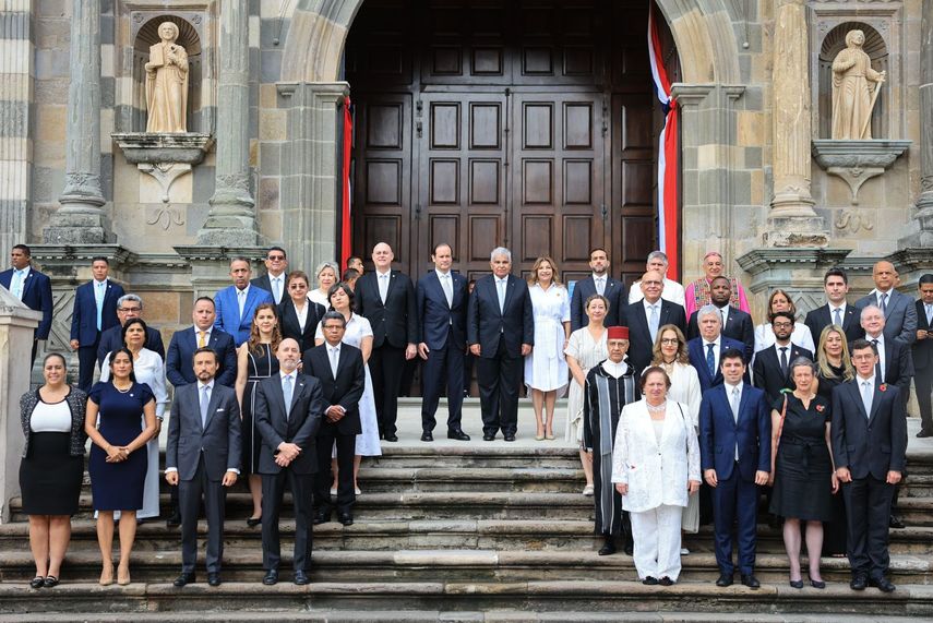 Arzobispo Ulloa: "Panamá es una nación noble que jamás debe perder la esperanza". Arzobispo Ulloa: "Panamá es una nación noble que jamás debe perder la esperanza".