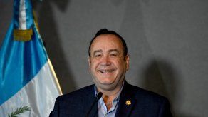 Giammattei asume presidencia de Guatemala