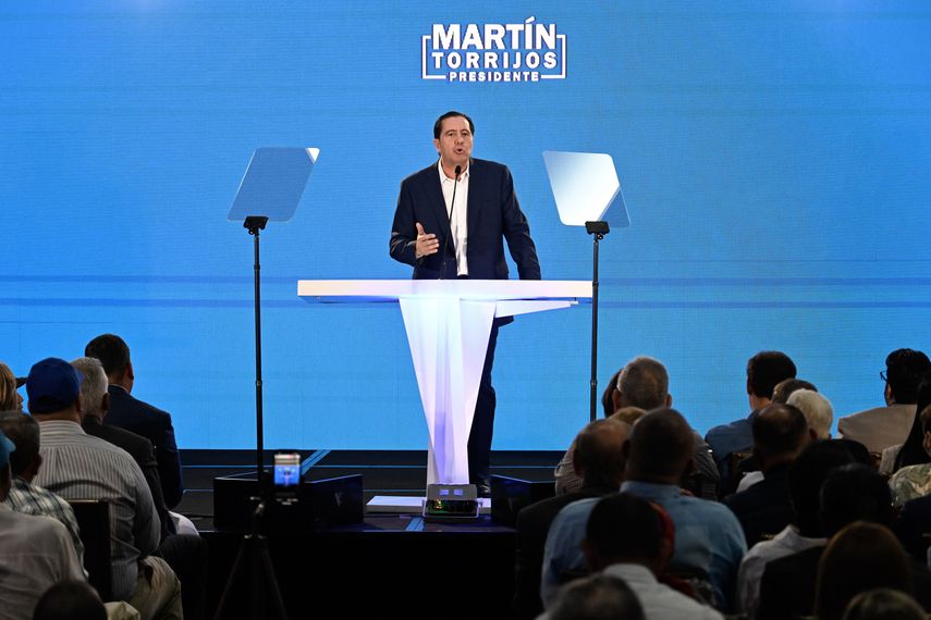 Martín Torrijos condena violencia en Bocas del Toro y pide diálogo y tolerancia