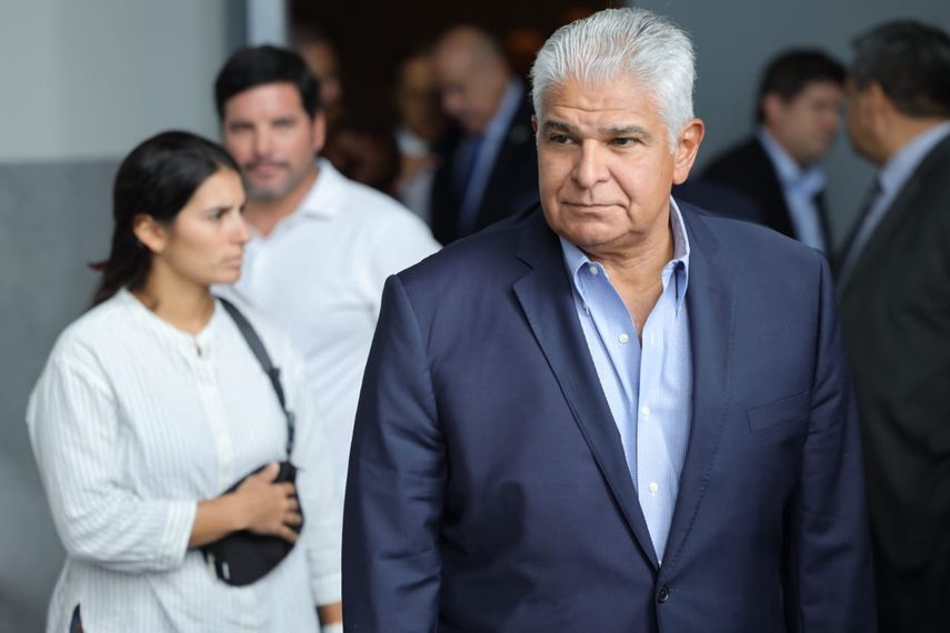 José Raúl Mulino critica aumentos salariales del gobierno saliente