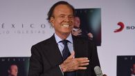 Julio Iglesias ha estado en el ojo d ela tormenta por acusaciones en su contra en España. Julio Iglesias ha estado en el ojo d ela tormenta por acusaciones en su contra en España.