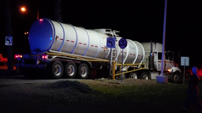Los equipos del Idaan también trabajan en las zonas para represar y procurar la mayor cantidad de agua para producir.
