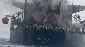 La Autoridad Marítima de Panamá (AMP) dijo que da seguimiento al incidente que afectó al tanquero El Gaia, que lleva su bandera, en el estrecho de Ormuz, que involucró un incendio a bordo que dejó dos tripulantes desaparecidos y 23 evacuados.