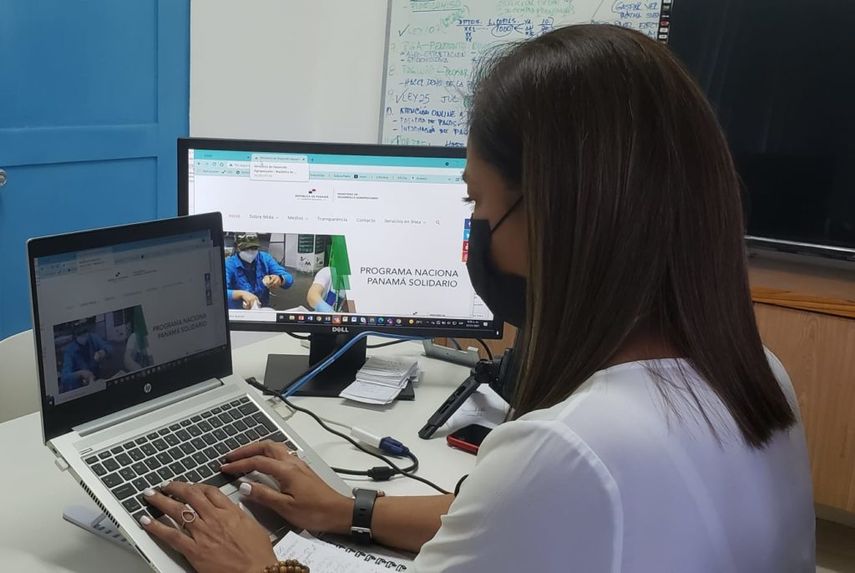 El MIDA trabaja en la digitalización de las sanidades, los laboratorios a nivel nacional y para mejorar el servicio que se brinda a los productores y usuarios. El MIDA trabaja en la digitalización de las sanidades, los laboratorios a nivel nacional y para mejorar el servicio que se brinda a los productores y usuarios.