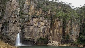 Confirman 10 muertos tras desprendimiento de rocas en lago de Brasil
