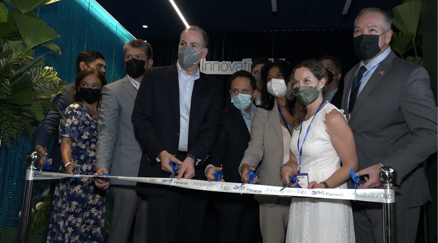 AES Panamá inaugura un laboratorio de innovación