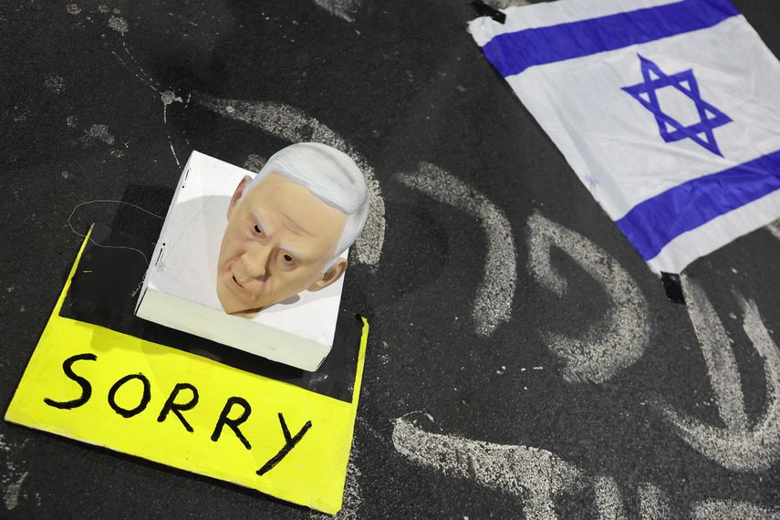 Israel bombardea posiciones de Hezbolá en Líbano y prosigue ofensiva en Gaza. Israel bombardea posiciones de Hezbolá en Líbano y prosigue ofensiva en Gaza.