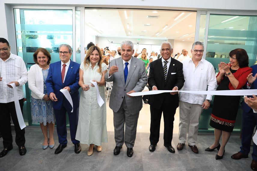 Colón ya cuenta con su nuevo hospital. Mulino inaugura el Manuel Amador Guerrero