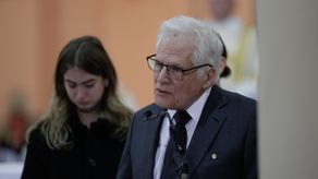 Padre del asesinado senador Miguel Uribe Turbay ocupará su lugar en disputa presidencial