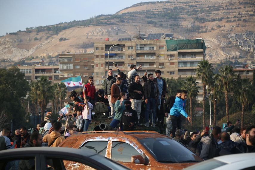 Los nuevos dirigentes de Siria prometieron el jueves instaurar un "Estado de derecho" tras años de abusos bajo el presidente Bashar al Asad, derrocado en una ofensiva relámpago liderada por islamistas. Los nuevos dirigentes de Siria prometieron el jueves instaurar un "Estado de derecho" tras años de abusos bajo el presidente Bashar al Asad, derrocado en una ofensiva relámpago liderada por islamistas.