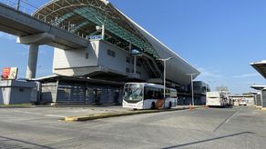 Minsa autorizó aforo de 100% en metrobuses tras inicio del año escolar