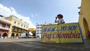 El acuerdo de paz para superar cinco décadas de guerra en Colombia