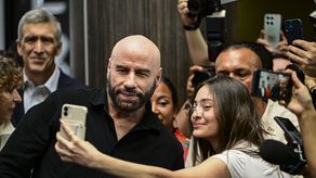 John Travolta causa euforia en cierre del Festival Internacional de Cine en Panamá