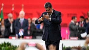 Crónica de la reelección anunciada y cuestionada de Maduro en Venezuela