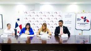 Mitradel y Zona Libre de Colón firman convenio para robustecer la empleabilidad colonense