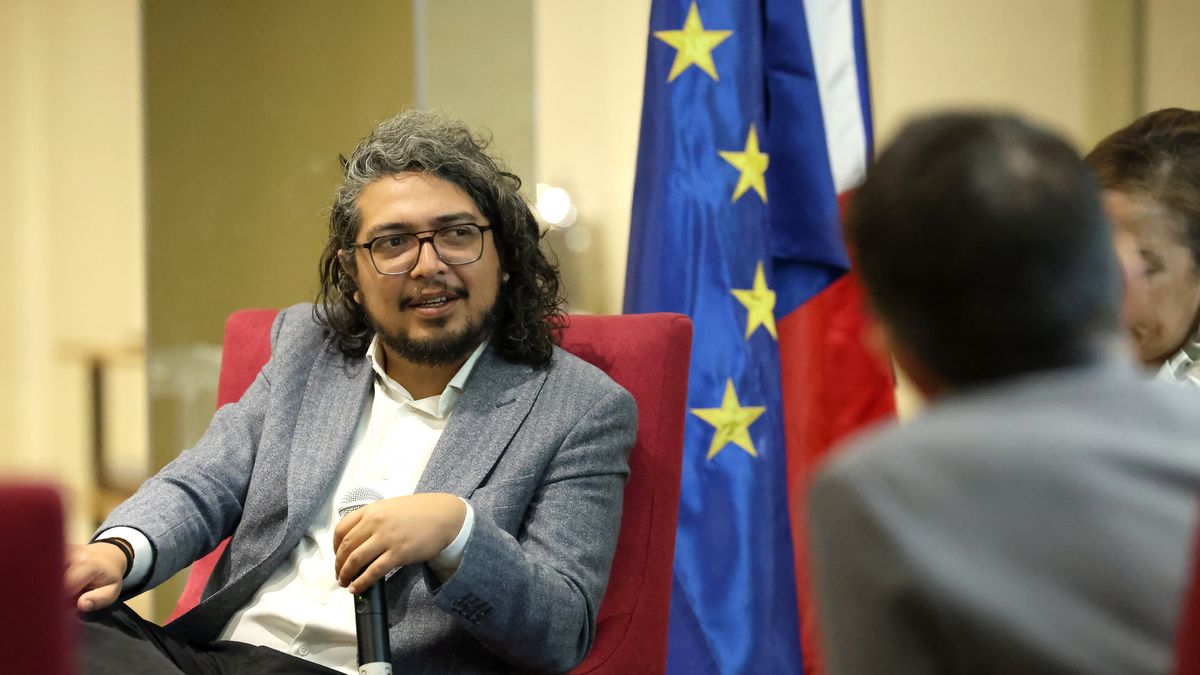 El relator especial para la Libertad de Expresión de la Comisión Interamericana de Derechos Humanos (CIDH) de la Organización de los Estados Americanos (OEA), Pedro Vaca Villarreal, advirtió en una entrevista con EFE que la autocensura domina la labor periodística en América. El relator especial para la Libertad de Expresión de la Comisión Interamericana de Derechos Humanos (CIDH) de la Organización de los Estados Americanos (OEA), Pedro Vaca Villarreal, advirtió en una entrevista con EFE que la autocensura domina la labor periodística en América.