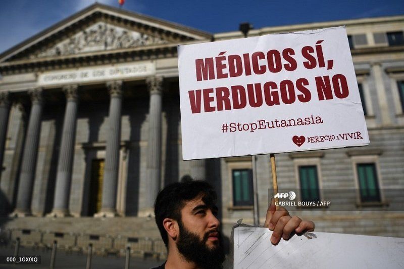 España busca aprobar una ley sobre derecho a la eutanasia