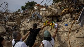 Al menos 5.398 personas han fallecido tras los recientes terremotos de Venezuela. EFE