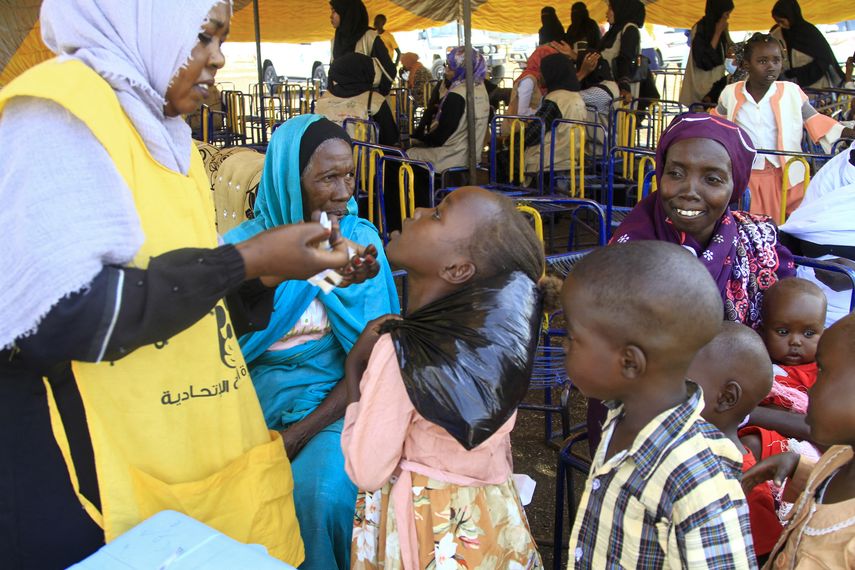 La ONU anunció el lunes que reducirá drásticamente sus programas de ayuda este año tras "los peores recortes financieros" sufridos por el sector humanitario, consecuencia en gran parte de la decisión de Estados Unidos de reducir al mínimo sus donaciones. La ONU anunció el lunes que reducirá drásticamente sus programas de ayuda este año tras "los peores recortes financieros" sufridos por el sector humanitario, consecuencia en gran parte de la decisión de Estados Unidos de reducir al mínimo sus donaciones.