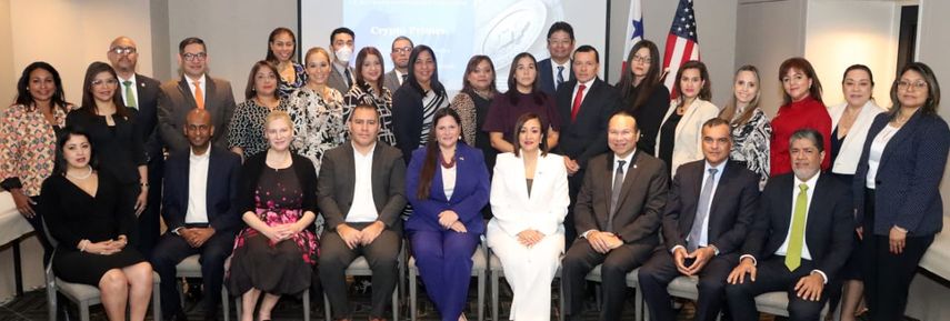 La actividad se llevó a cabo, como parte del compromiso de las autoridades de Panamá, en la lucha contra los delitos contra activos virtuales. La actividad se llevó a cabo, como parte del compromiso de las autoridades de Panamá, en la lucha contra los delitos contra activos virtuales.