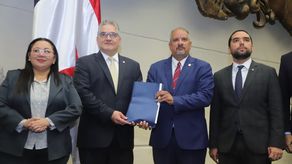 Asamblea Nacional recibe proyecto que regula la Carrera Administrativa