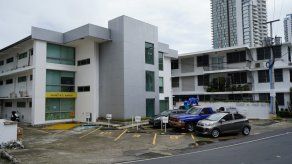 Denuncian vacunación clandestina contra el covid-19 en Coco del Mar