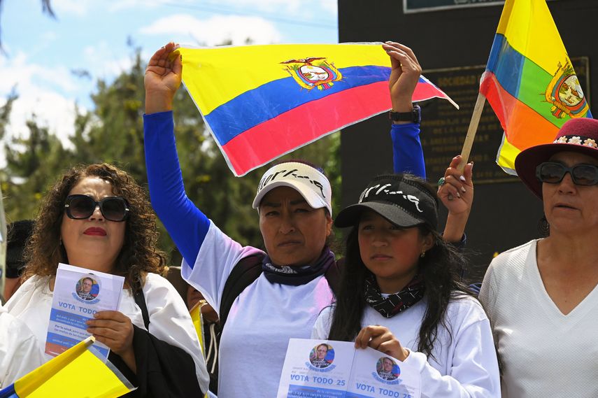Ecuador mantiene fecha de elecciones