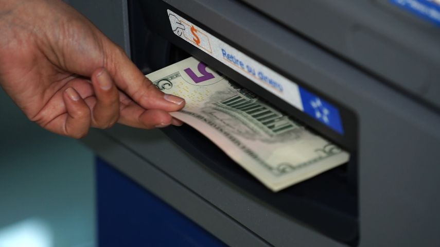 Bancos inician desembolso de ahorros navideños