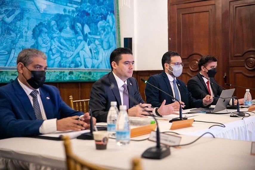 El Vicepresidente la República José Gabriel Carrizo, se dirigió al país este martes, para brindar mayores detalles sobre los avances logrados en la mesa técnica de medicamentos.