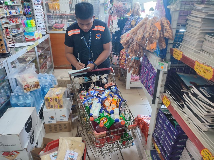 Acodeco sigue detectando la venta de productos vencidos y falta de precios visibles. Acodeco sigue detectando la venta de productos vencidos y falta de precios visibles.