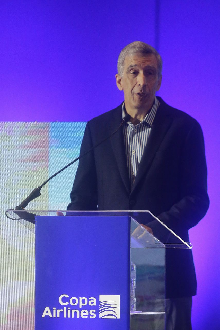 Copa Airlines prevé cerrar este 2025 con un 8 % más de pasajeros transportados, en comparación con el año anterior, gracias a una inversión anual de 1.700 millones de dólares para la ampliación progresiva de su flota de aviones Boeing 737 MAX, informó este jueves la aerolínea. Copa Airlines prevé cerrar este 2025 con un 8 % más de pasajeros transportados, en comparación con el año anterior, gracias a una inversión anual de 1.700 millones de dólares para la ampliación progresiva de su flota de aviones Boeing 737 MAX, informó este jueves la aerolínea.