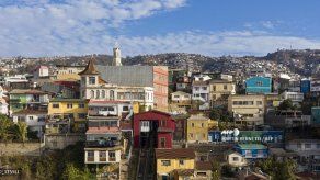 Muerte de adolescente a manos de doble homicida en libertad estremece a Chile