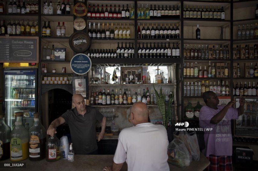 Sao Paulo reabre bares y restaurantes tras más de 100 días