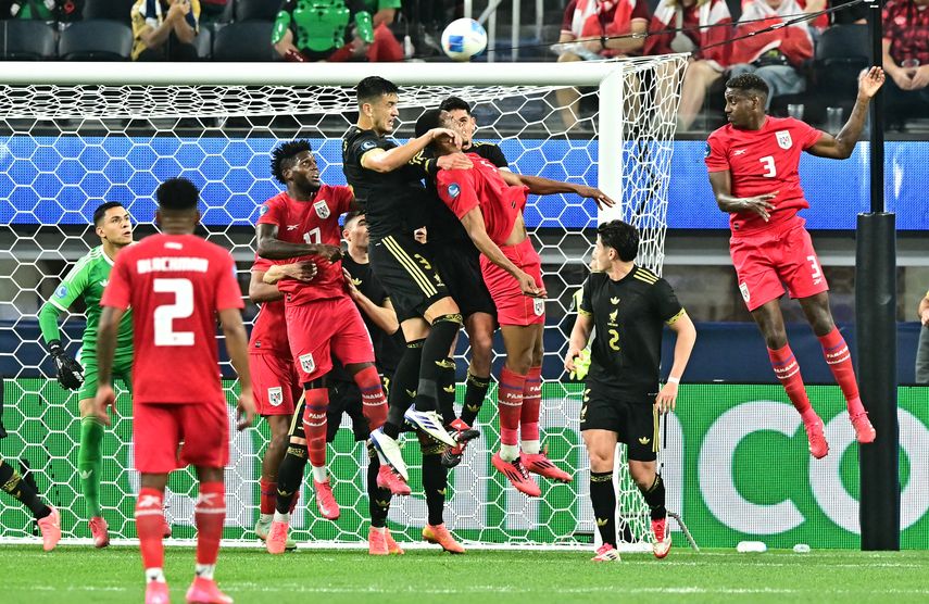 México vence 2-1 a Panamá y conquista su primera Liga de Naciones de Concacaf
