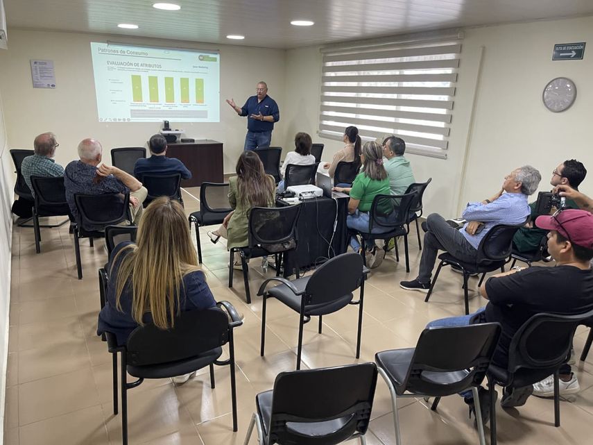 Molineros y el MICI sostienen encuentro sobre la industria arrocera en Panamá