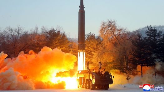 Corea del Norte confirma ensayos balísticos