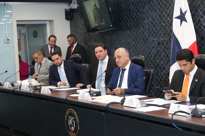 Comisión de Gobierno rechaza segundo intento sobre proyecto de amnistía