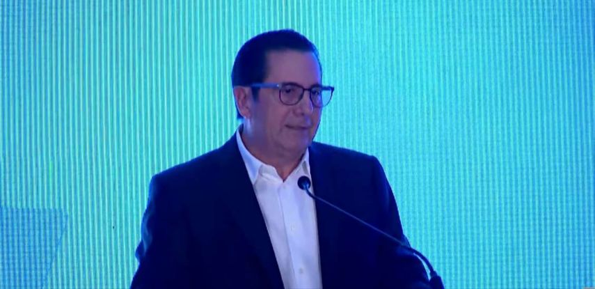 El expresidente Martín Torrijos expresó dudas por la administración portuaria.