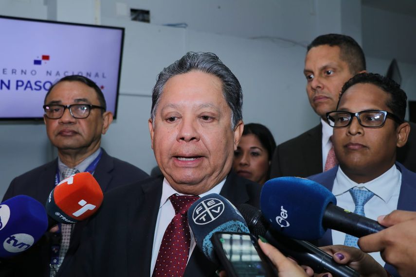 Viceministro de Salud, Manuel Zambrano Chang, explicó el proyecto del Minsa. Viceministro de Salud, Manuel Zambrano Chang, explicó el proyecto del Minsa.