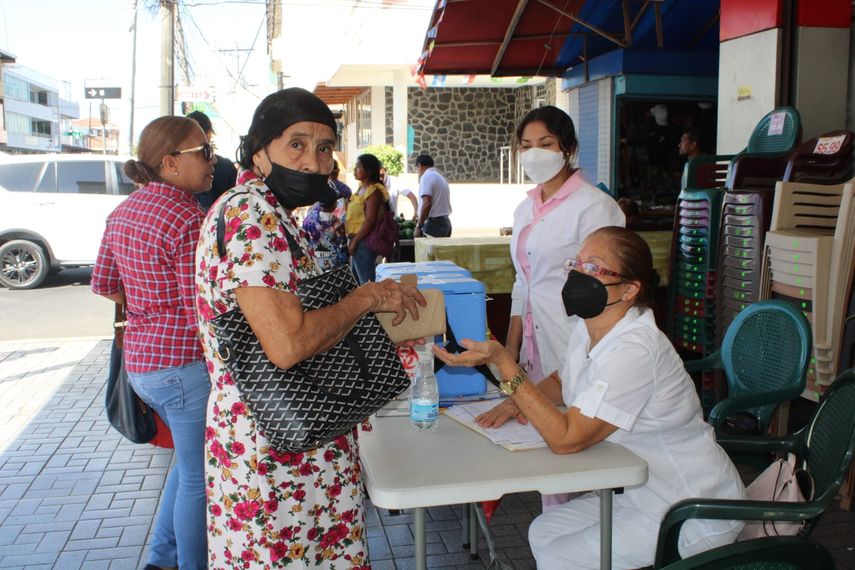 Minsa amplía puntos de vacunación en Veraguas.