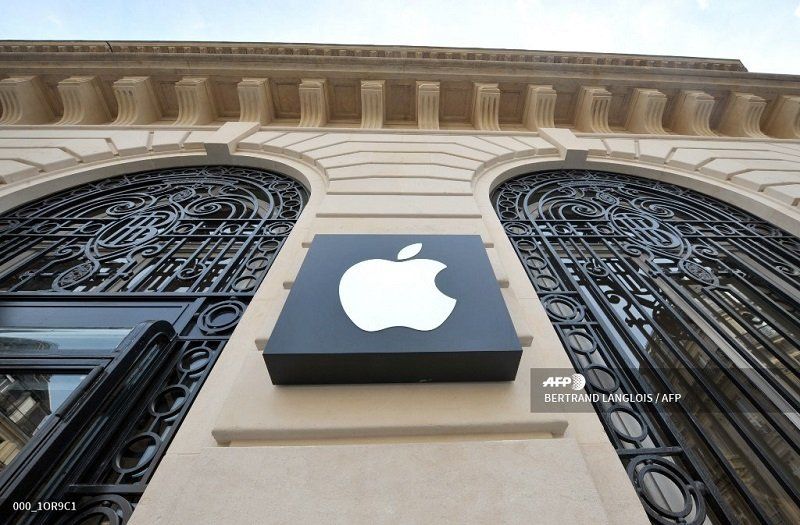 Multan a Apple en Francia por restringir funciones de iPhones
