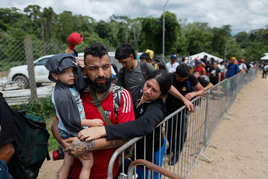 Panamá aclara que viajes de repatriación de migrantes por Darién serán a Colombia