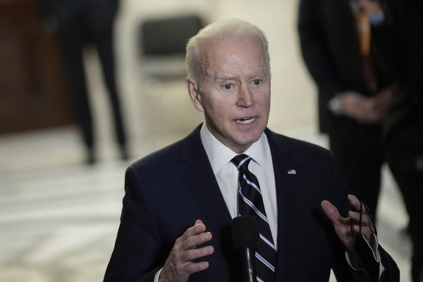 Joe Biden abandona su plan de dos años de universidad gratis