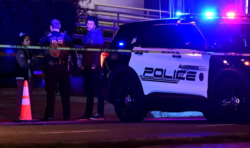 Un tiroteo en Monterey Park, sur de California, durante la celebración del Año Nuevo Lunar dejó 10 fallecidos mientras que el sospechoso murió "por una herida de bala autoinfligida", dijo la policía este domingo.