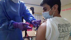 Daniel Pichel: hace rato debíamos estar vacunando a todo el que quiera