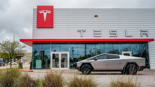 Tesla aprueba $29.000 millones en acciones a Musk mientras sigue proceso judicial