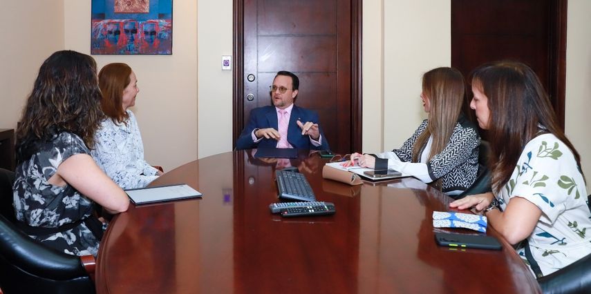 Ministro de Comercio y Programa de las Naciones Unidas buscan atraer inversión extranjera. Ministro de Comercio y Programa de las Naciones Unidas buscan atraer inversión extranjera.