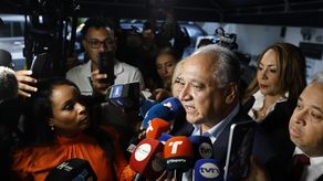 Panamá y Nicaragua están en comunicación sobre salida de asilado expresidente Martinelli