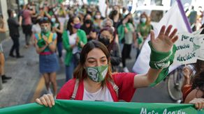 Archivan proyecto de despenalización del aborto en Chile.