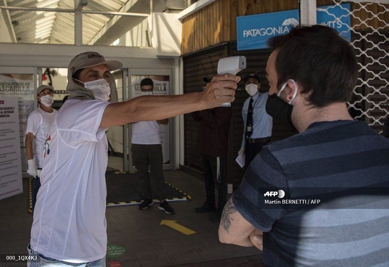 Chile supera los 2.000 casos diarios de covid-19 luego de casi de tres meses